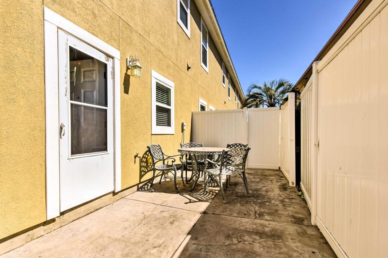 Waterfront Corpus Christi Townhome With Pool And Dock! Екстериор снимка